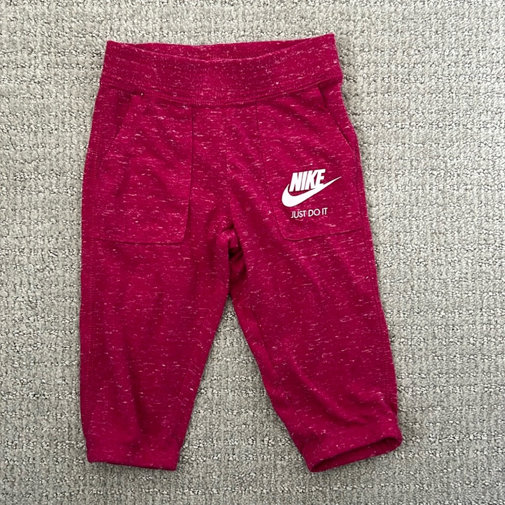 Toddler girl Nike capris
